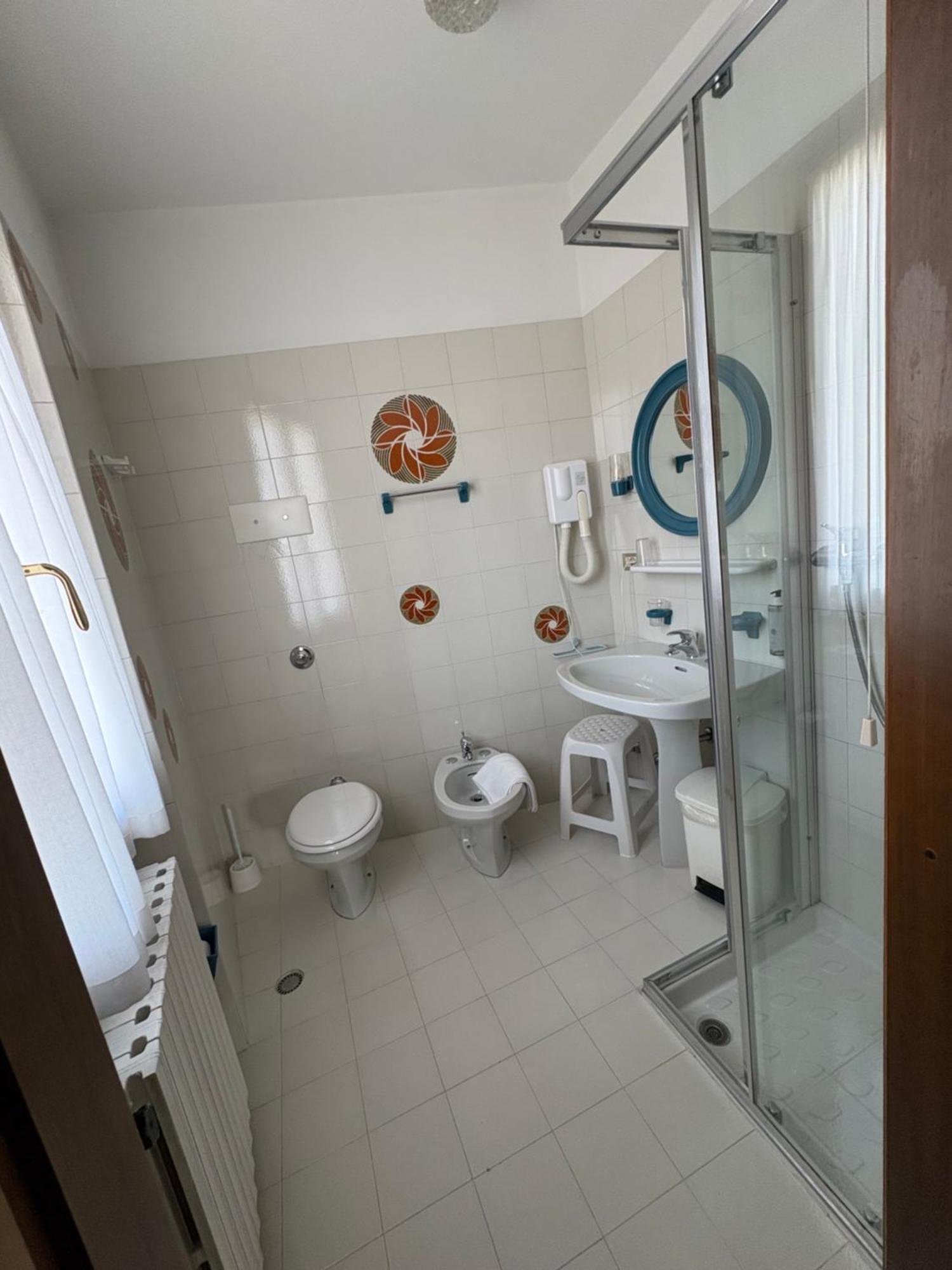Garni Hotel Tignale Eksteriør bilde