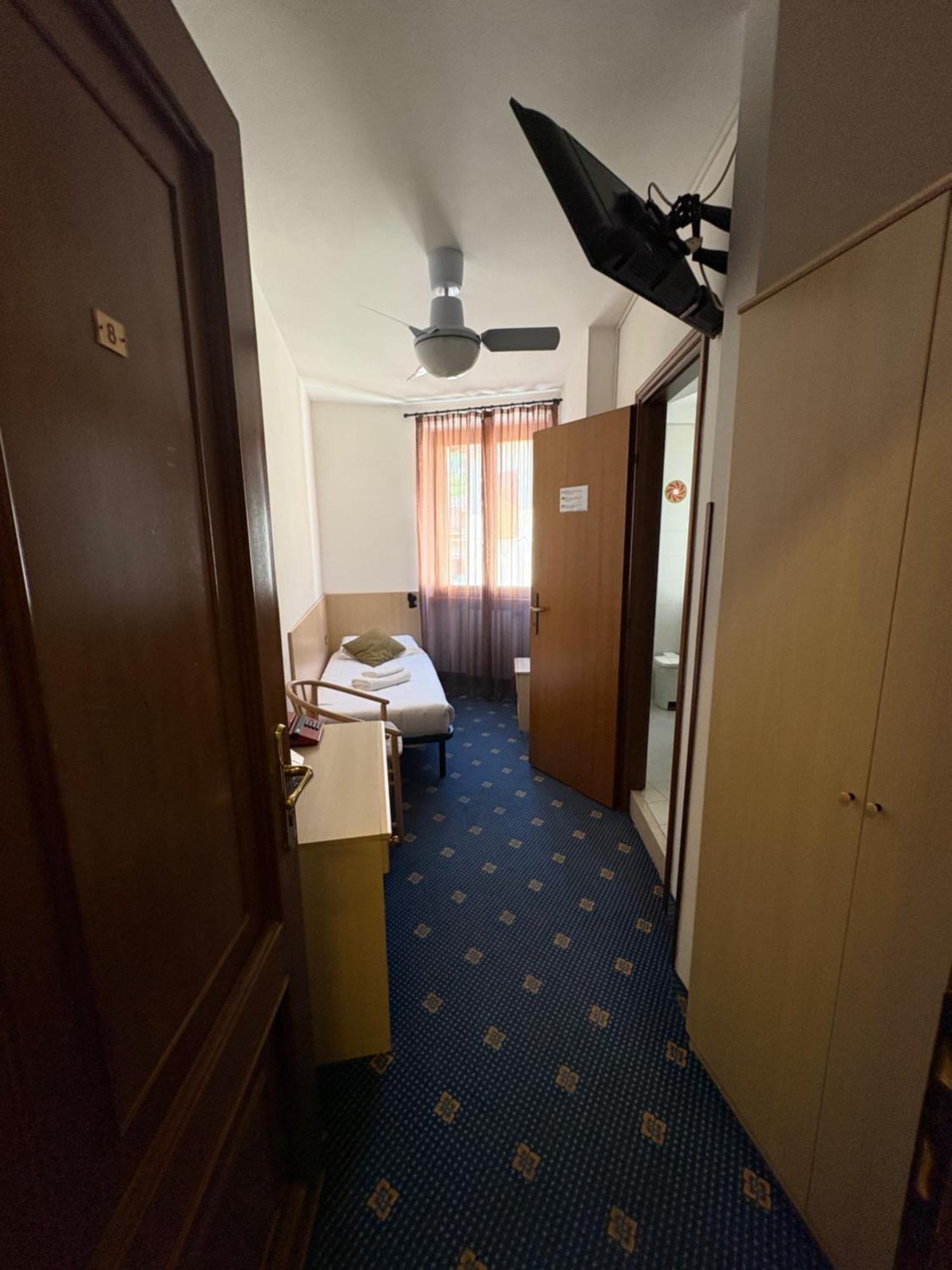 Garni Hotel Tignale Eksteriør bilde